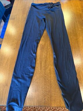 lululemon athletica Black Twist-Waist Leggings